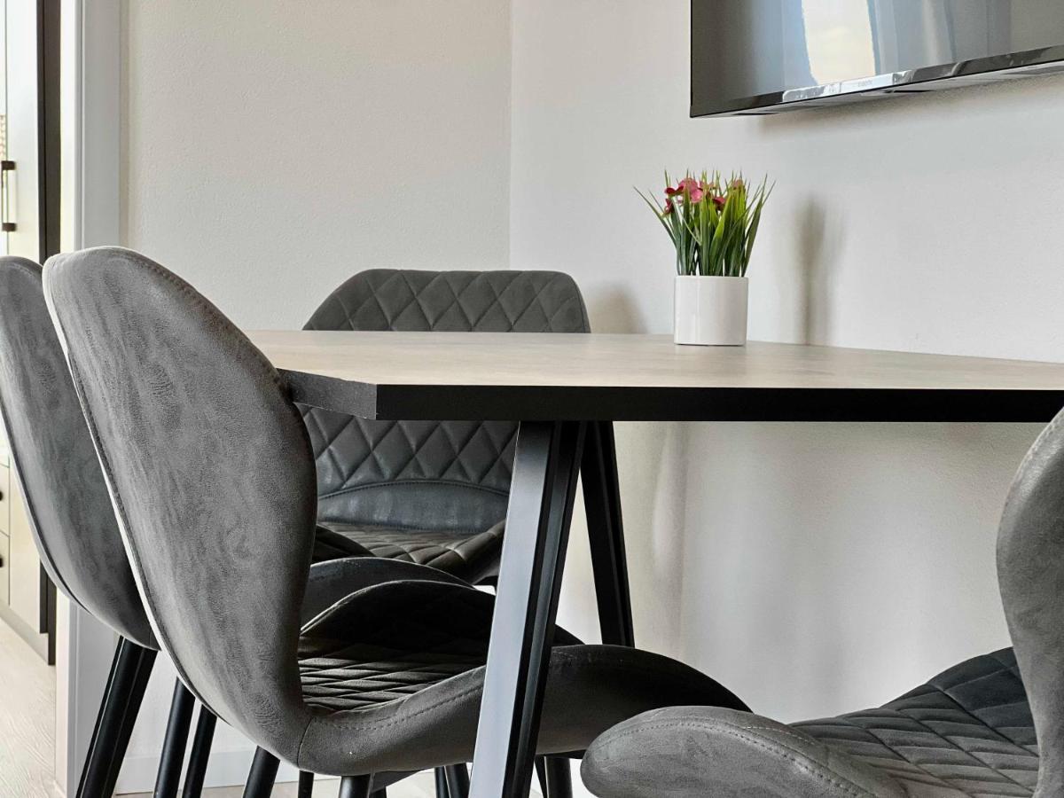 Nujen- Hotel Und Apartment Stuttgart Zuffenhausen Extérieur photo